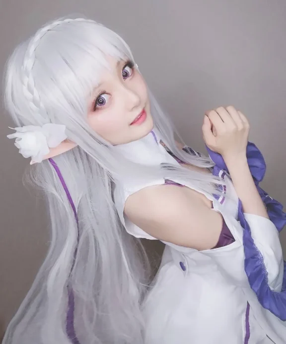 coser纤华烬琉璃runa酱 纤华烬琉璃作品