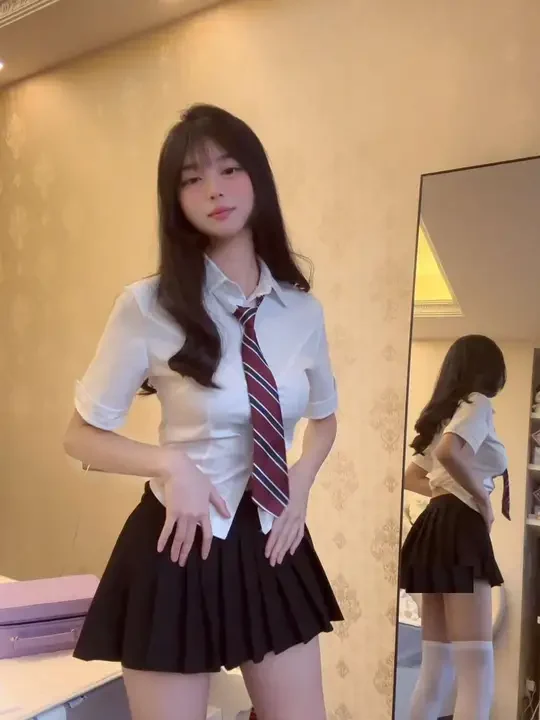 这样可以吗 #jk女孩丝滑慢摇 #主打的就是反差